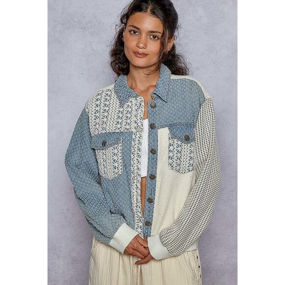 POL Long Sleeves Lace Details Button Up Chest Pockets Denim Jacket | Cerulean - Picture 4 of 4